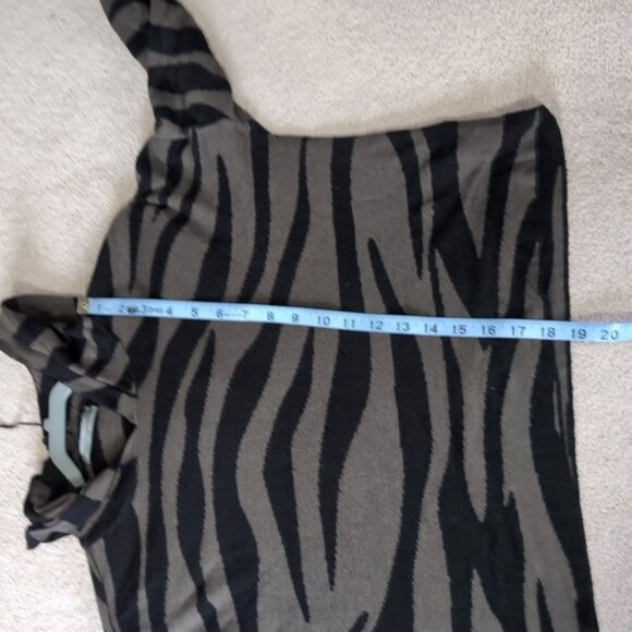 Anthropologie Green and Black Striped Hoodie - Picture 8 of 10